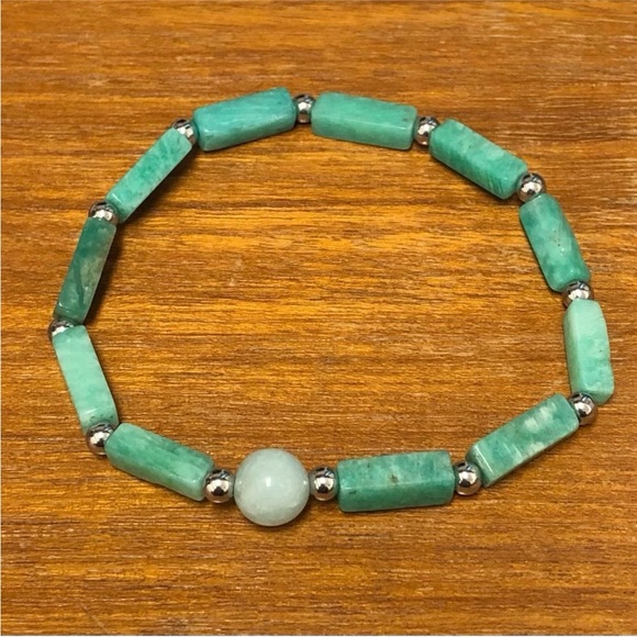 Amazonite stone Bracelet w Sterling silver beads one size Stretchable Bracelet - Picture 5 of 6